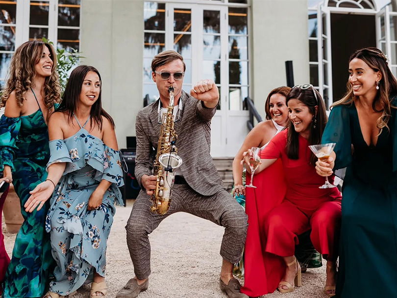 hire live party entertainment ideas uk wide