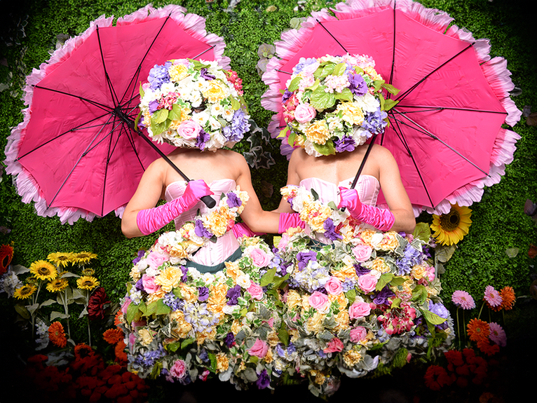 Interactive Walk-About Entertainment Ideas